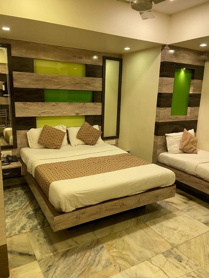 Hotel Oc Residency Mumbai Exteriör bild