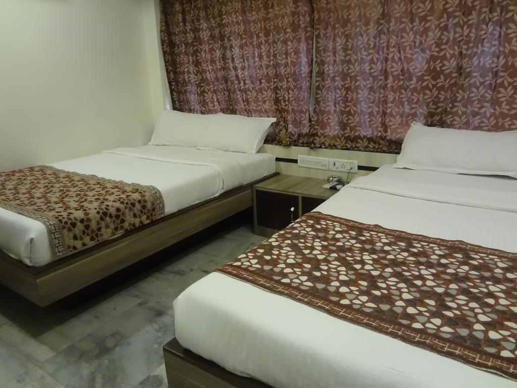 Hotel Oc Residency Mumbai Exteriör bild